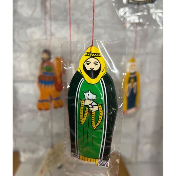 Hand Painted Christmas Kinetic Art Wood Nativity Mobile Creche Decor Festive - Picture 12 of 12